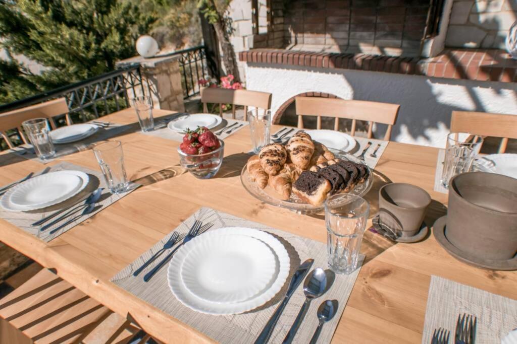 Villa Ventus, 40Sqm Private Pool & Hot Tub! Ρουσσοσπίτι Εξωτερικό φωτογραφία