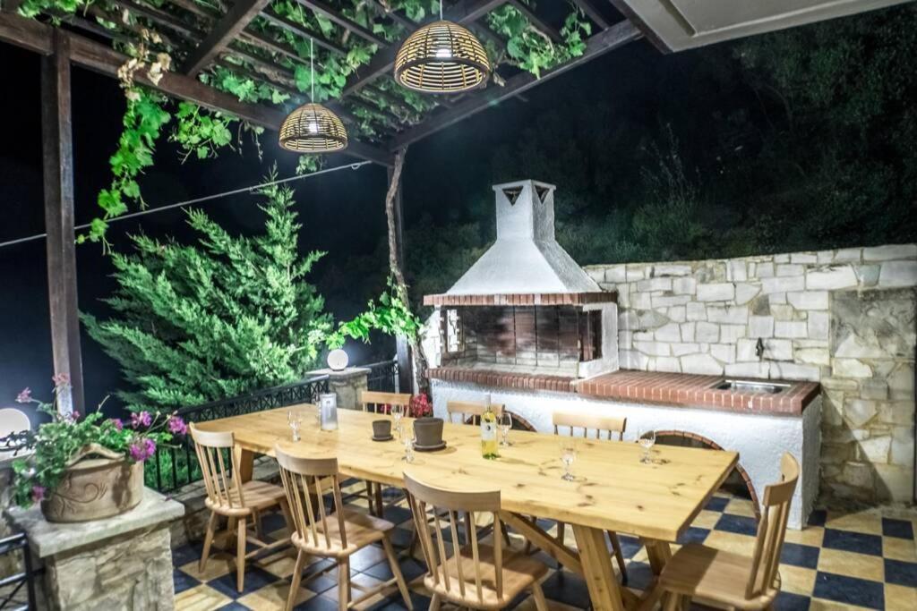 Villa Ventus, 40Sqm Private Pool & Hot Tub! Ρουσσοσπίτι Εξωτερικό φωτογραφία