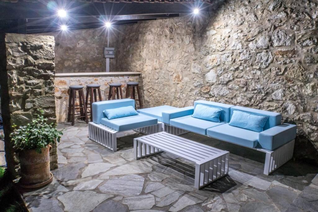 Villa Ventus, 40Sqm Private Pool & Hot Tub! Ρουσσοσπίτι Εξωτερικό φωτογραφία